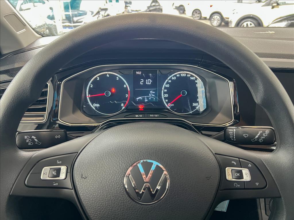 POLO 1.0 MPI TRACK MANUAL9