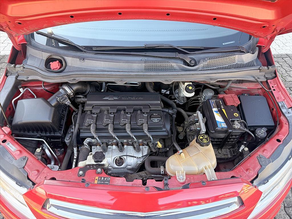 Chevrolet Onix - 1.0 MPFI LT 8V FLEX 4P MANUAL