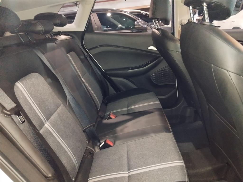 TRACKER 1.0 TURBO FLEX LTZ AUTOMÁTICO14