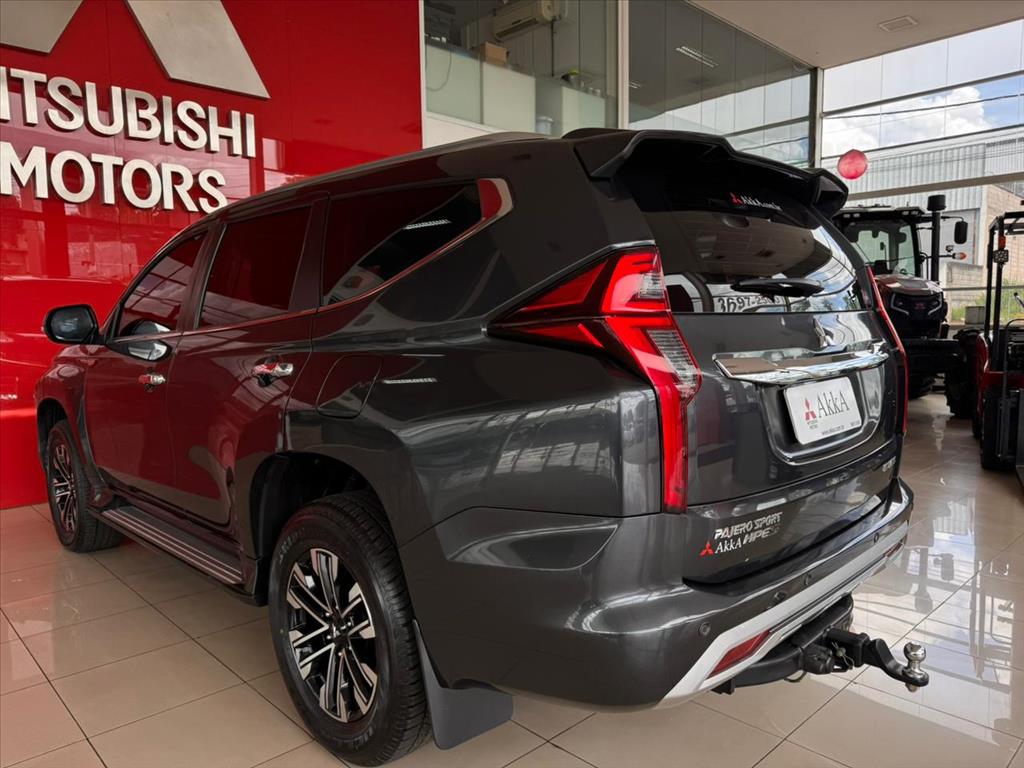 Mitsubishi-PAJERO SPORT-2.4 16V MIVEC TURBO DIESEL HPE-S AWD AUTOMÁTICO