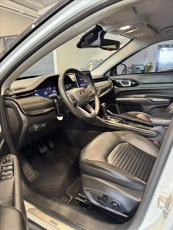 COMMANDER 1.3 T270 TURBO FLEX LIMITED AT67