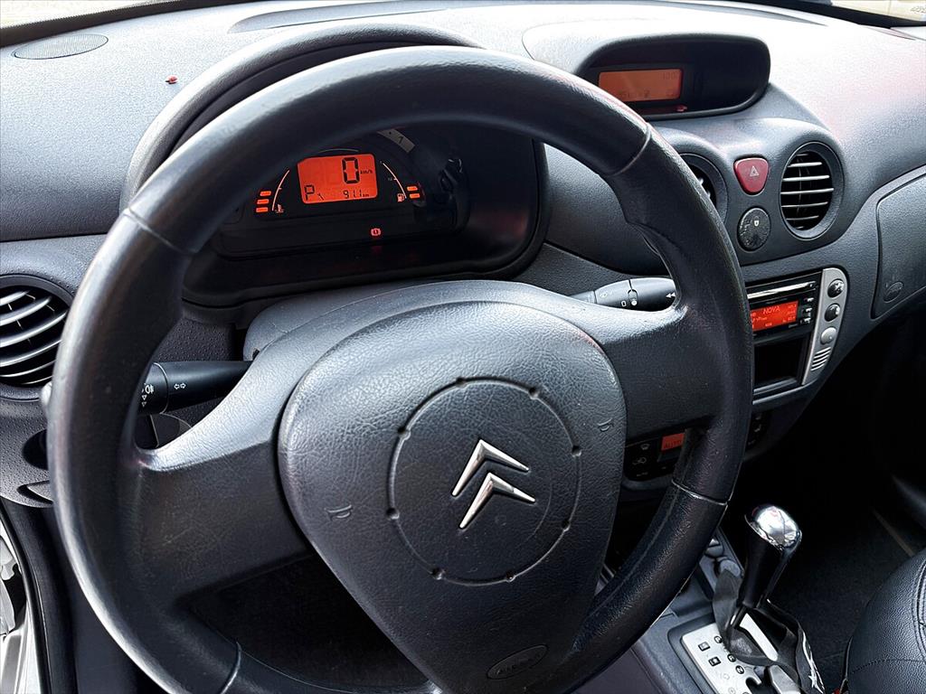 Citroën C3 - 1.6 EXCLUSIVE 16V FLEX 4P AUTOMÁTICO