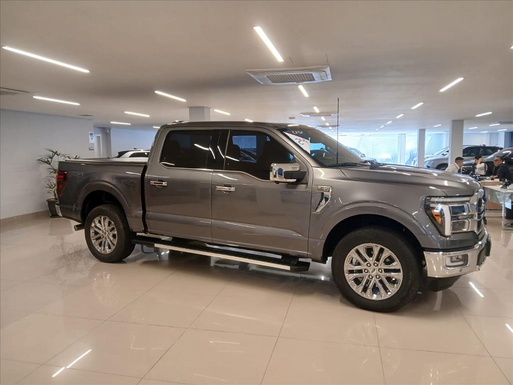Ford-F-150-5.0 V8 GASOLINA CD LARIAT FX4 AUTOMÁTICO