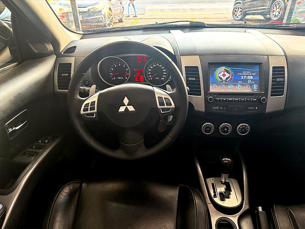 Mitsubishi Outlander - 2.0 16V GASOLINA 4P AUTOMÁTICO