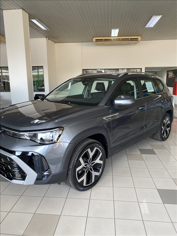 TAOS 1.4 250 TSI TOTAL FLEX HIGHLINE AUTOMÁTICO1