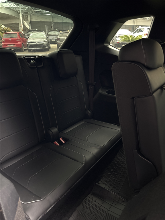 TIGUAN 2.0 300 TSI GASOLINA ALLSPACE R-LINE AUTOMÁTICO7