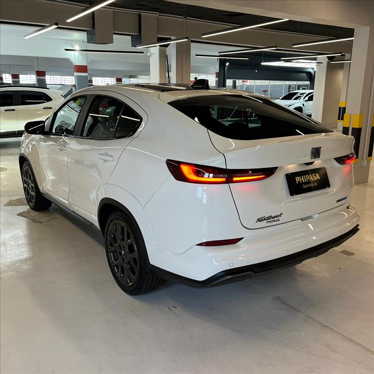 FASTBACK 1.0 TURBO 200 HYBRID IMPETUS CVT3