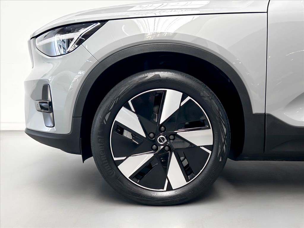 Volvo-XC40-P6 RECHARGE ELECTRIC PLUS