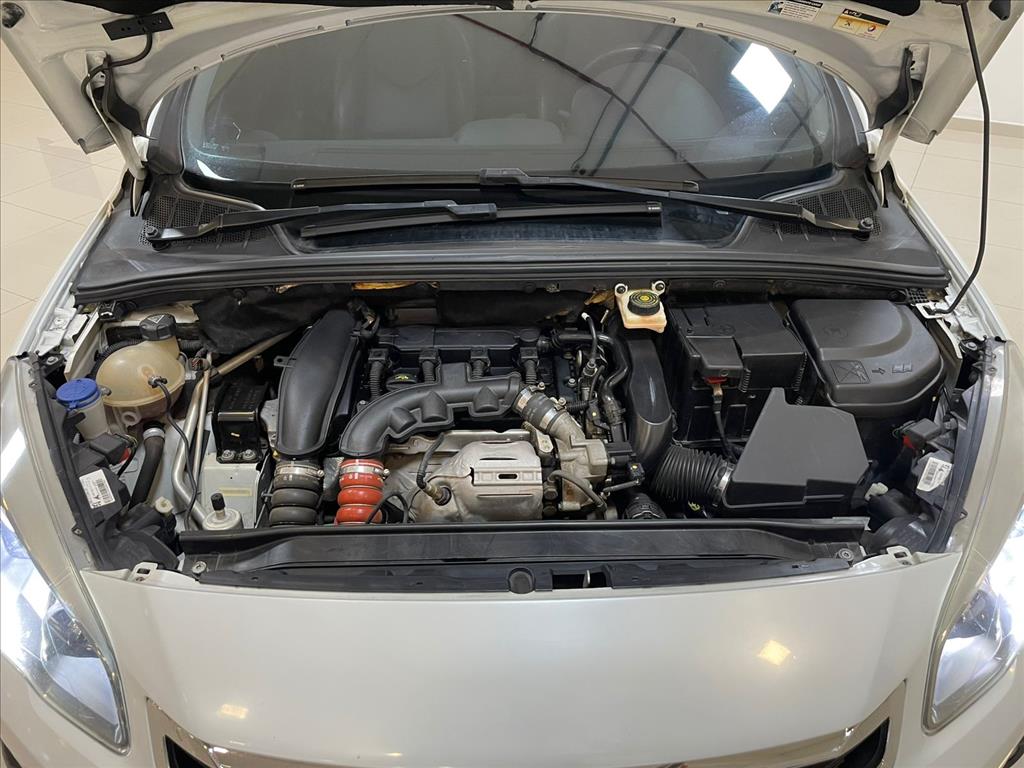 Peugeot-308-1.6 GRIFFE THP 16V FLEX 4P AUTOMÁTICO