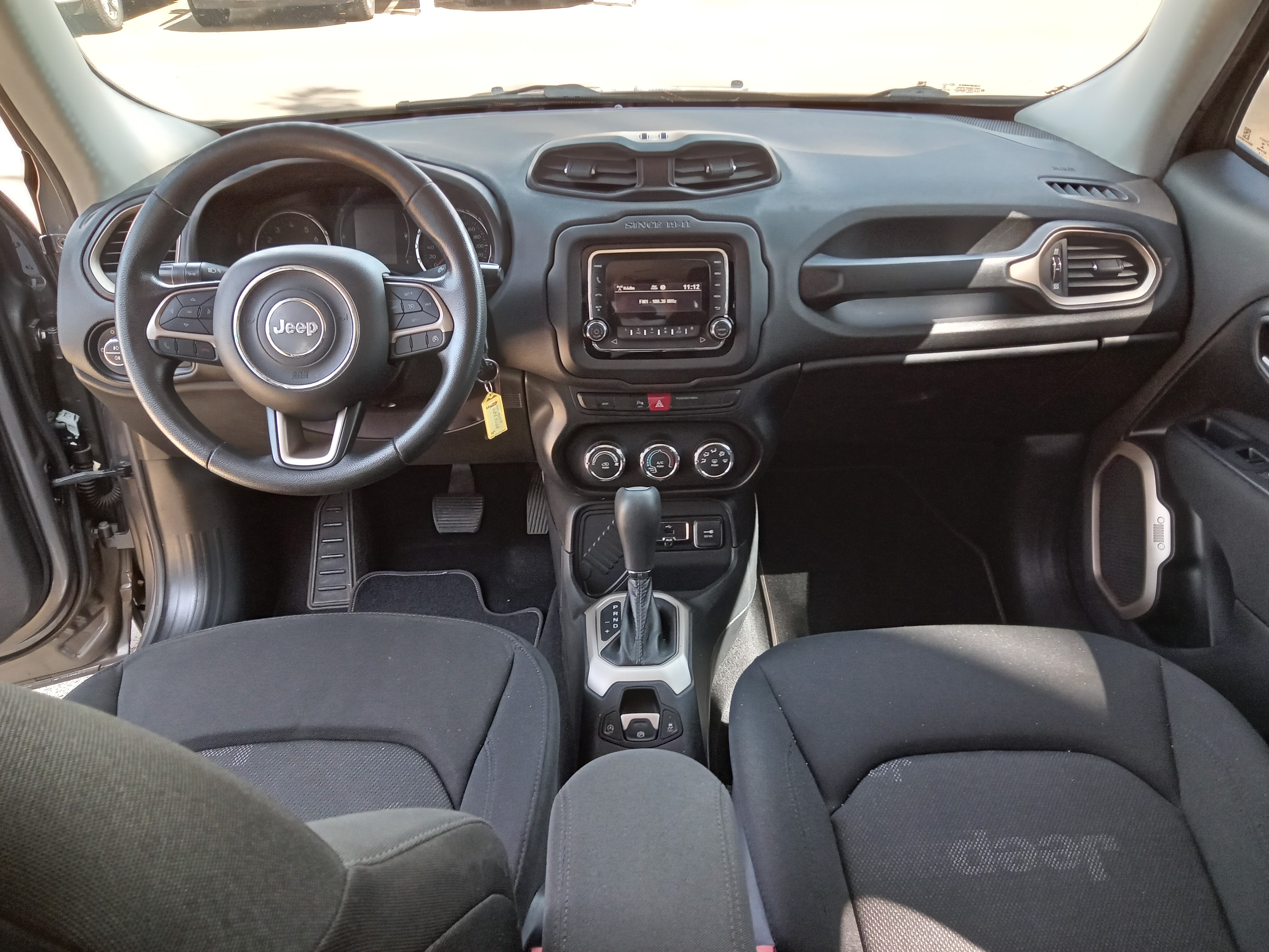 RENEGADE 1.8 16V FLEX SPORT 4P AUTOMÁTICO9