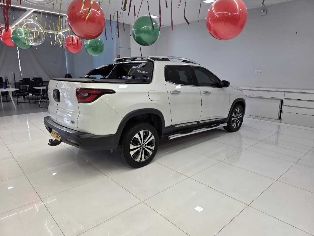 TORO 2.0 16V TURBO DIESEL VOLCANO 4WD AT94