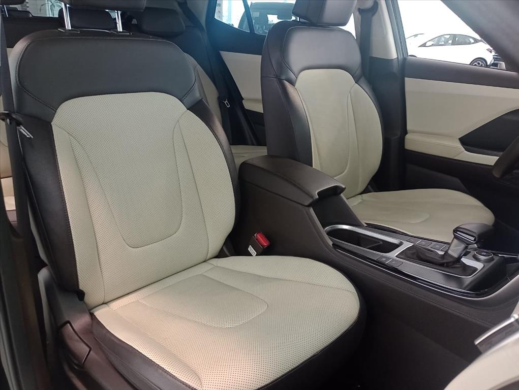 Hyundai-CRETA-2.0 FLEX ULTIMATE AUTOMÁTICO