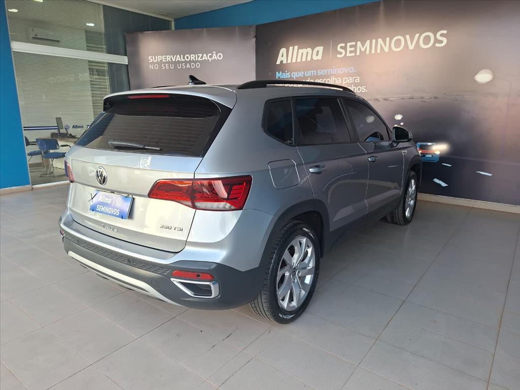 TAOS 1.4 250 TSI TOTAL FLEX COMFORTLINE AUTOMÁTICO7