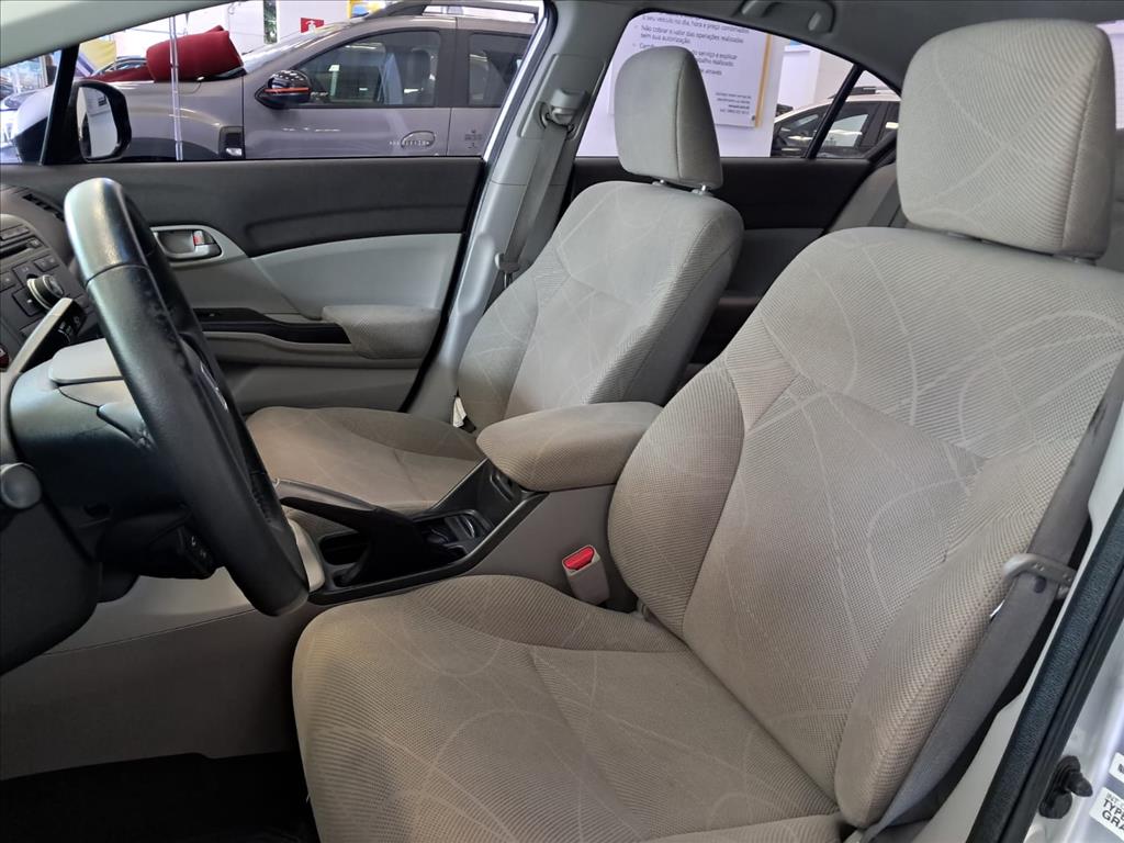 CIVIC 1.8 LXS 16V FLEX 4P AUTOMÁTICO7