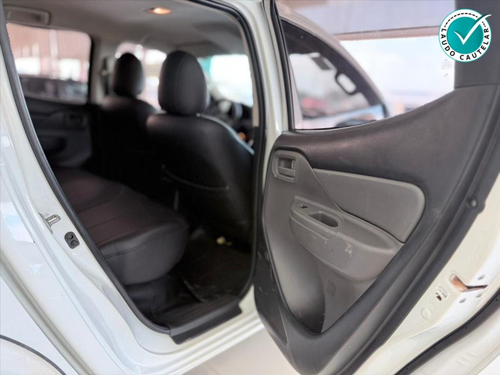 L200 TRITON 2.4 16V TURBO DIESEL GL CD 4X4 MANUAL13