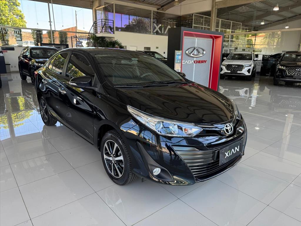YARIS 1.5 16V FLEX SEDAN XLS MULTIDRIVE2 YARIS 1.5 16V FLEX SEDAN XLS MULTIDRIVE2