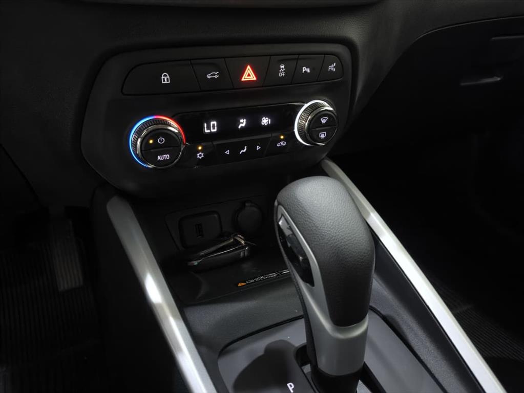 ONIX 1.0 TURBO FLEX PREMIER AUTOMÁTICO7