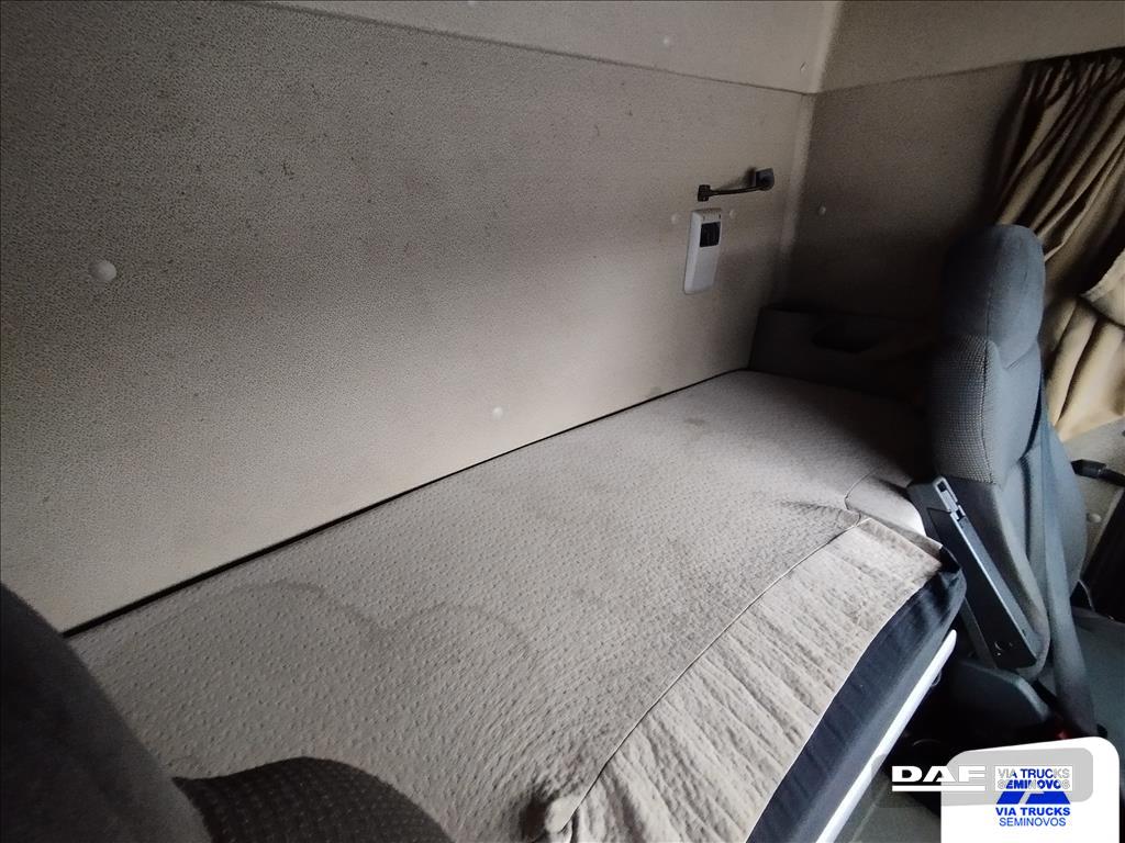 DAF-XF-105 FT 460 4X2