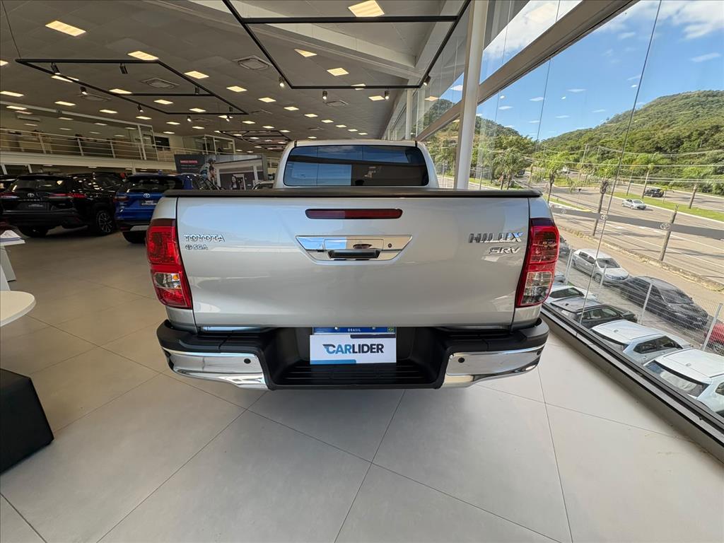 HILUX 2.8 D-4D TURBO DIESEL CD SRV 4X4 AUTOMÁTICO3