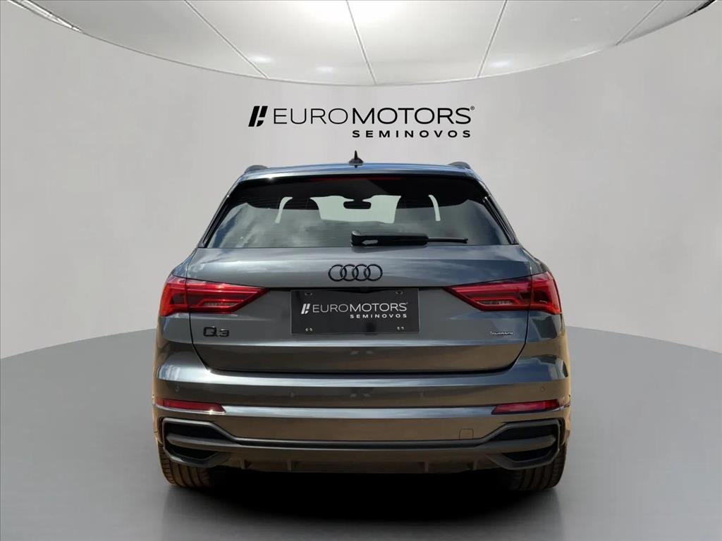 Audi-Q3-2.0 40 TFSI GASOLINA PERFORMANCE BLACK QUATTRO TIPTRONIC