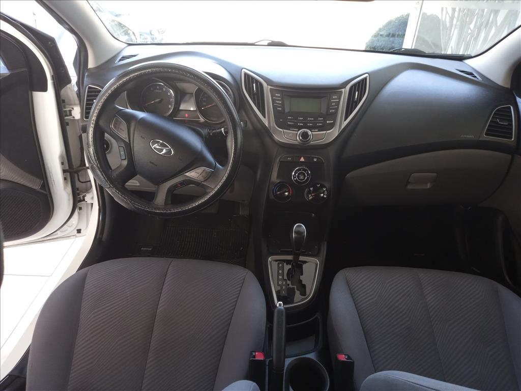 HB20S 1.6 COMFORT PLUS 16V FLEX 4P AUTOMÁTICO