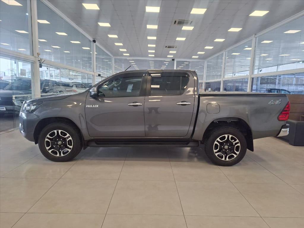 HILUX 2.8 D-4D TURBO DIESEL CD SRV 4X4 AUTOMÁTICO3