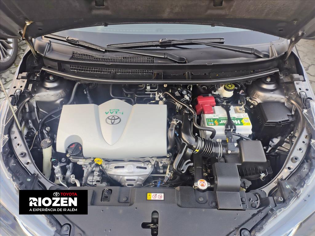 YARIS 1.5 16V FLEX SEDAN XLS CONNECT MULTIDRIVE8
