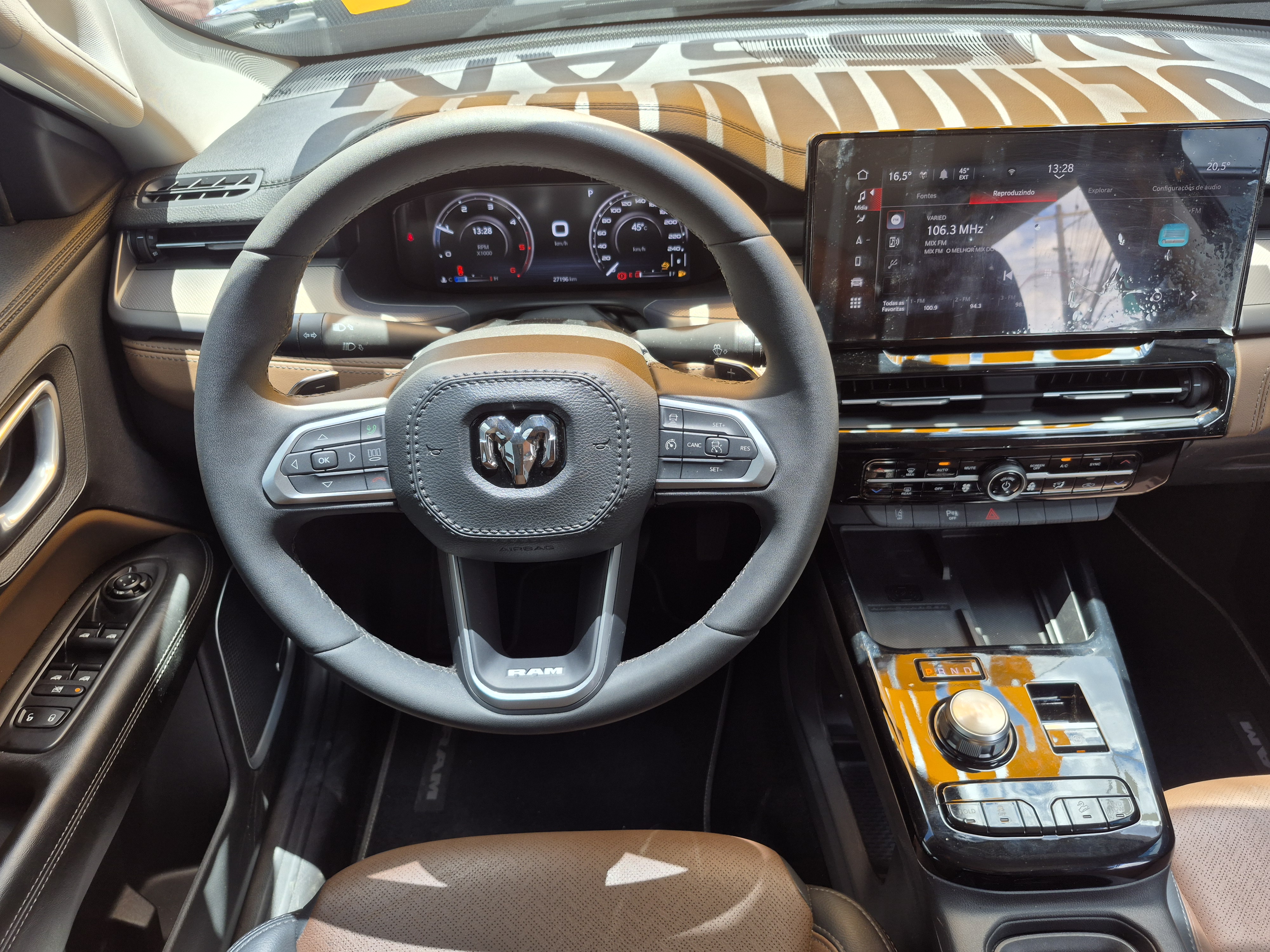 Foto ilustrativa do carro