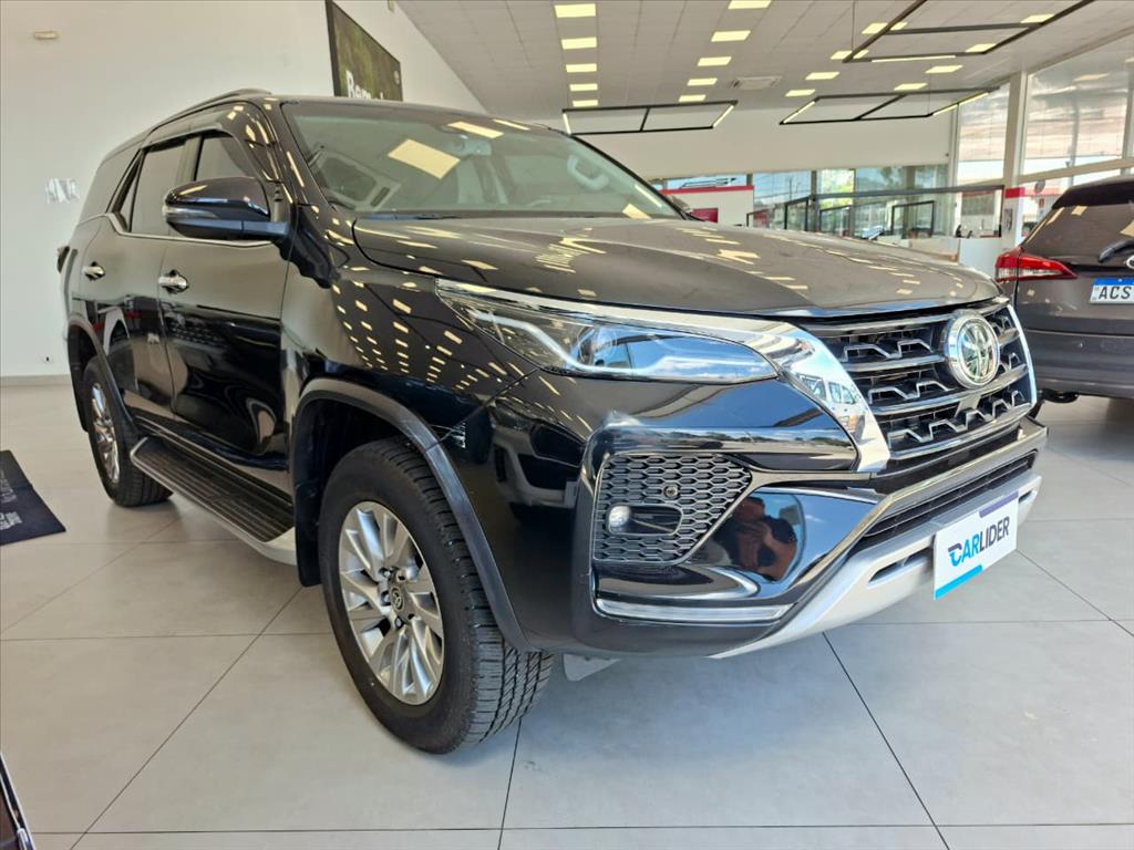 HILUX SW4 2.8 D-4D TURBO DIESEL SRX 7L 4X4 AUTOMÁTICO2