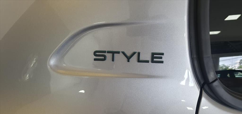 208 1.0 TURBO 200 FLEX STYLE CVT 208 1.0 TURBO 200 FLEX STYLE CVT