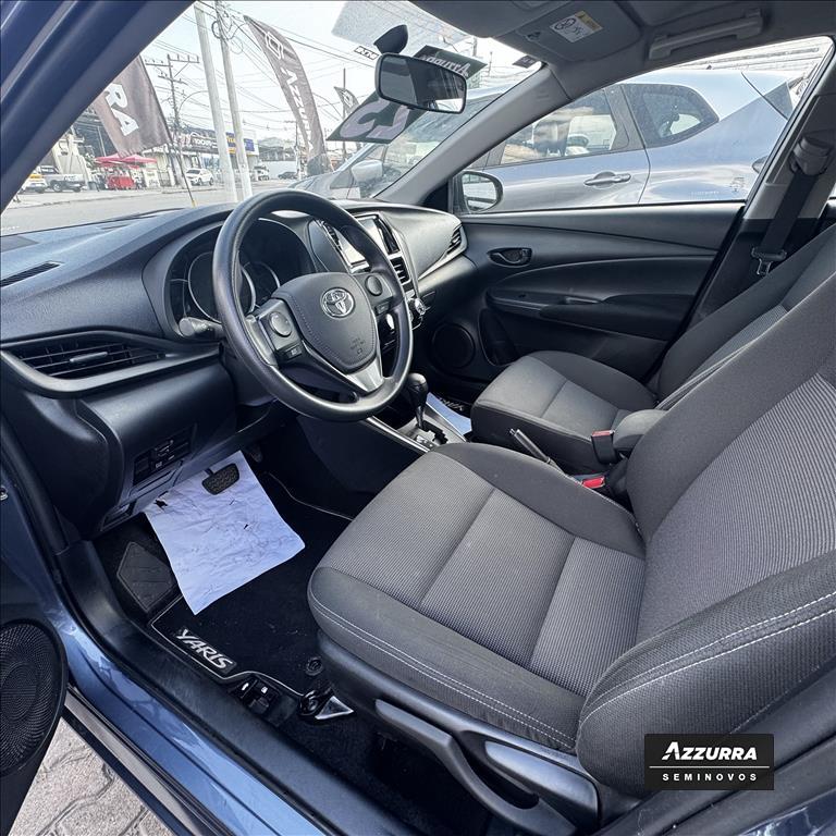 YARIS 1.5 16V FLEX SEDAN XL LIVE MULTIDRIVE9