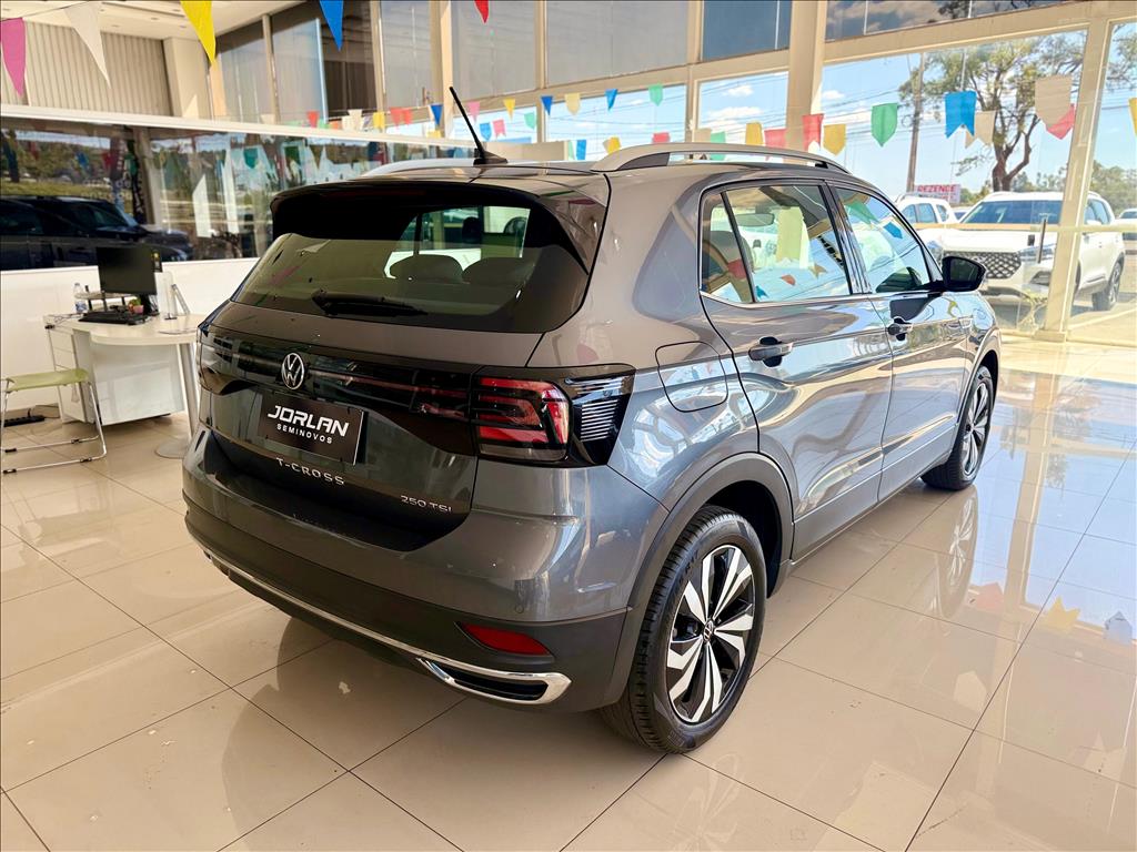 T-CROSS 1.4 250 TSI TOTAL FLEX HIGHLINE AUTOMÁTICO6