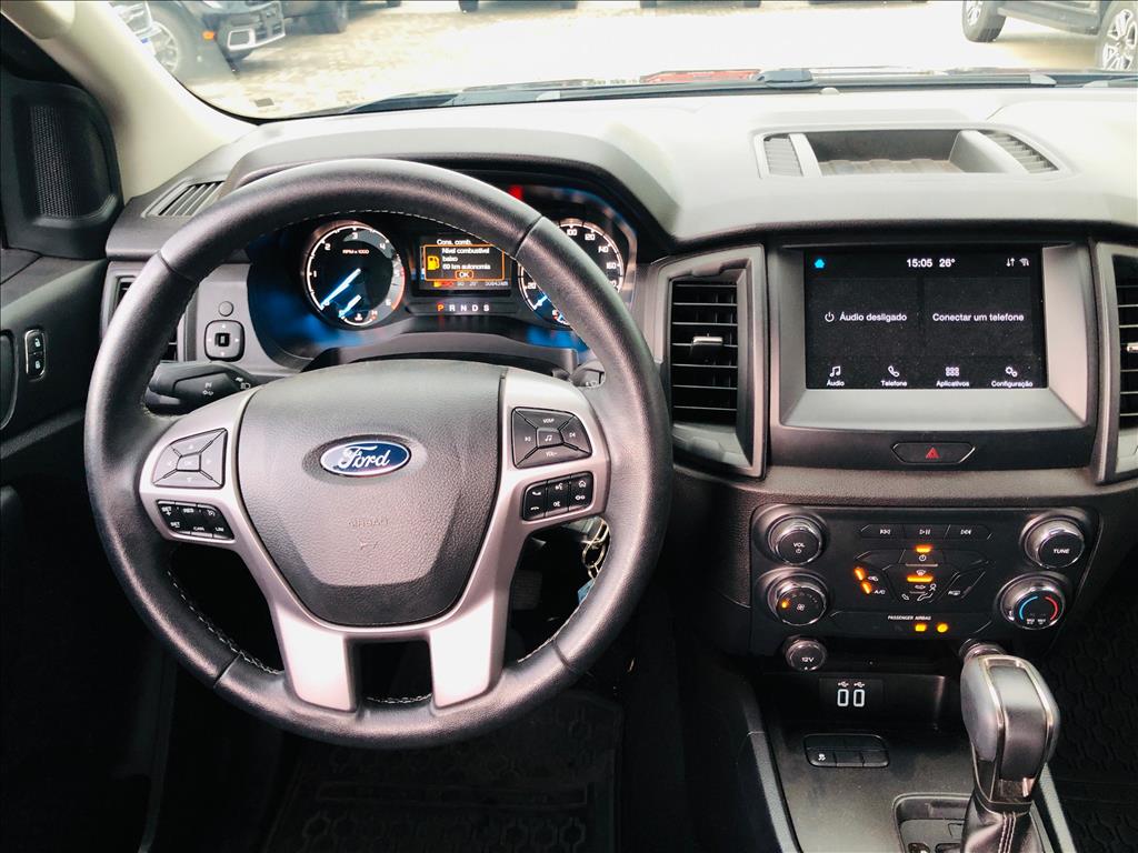 RANGER 2.2 BLACK 4X2 CD 16V DIESEL 4P AUTOMÁTICO10