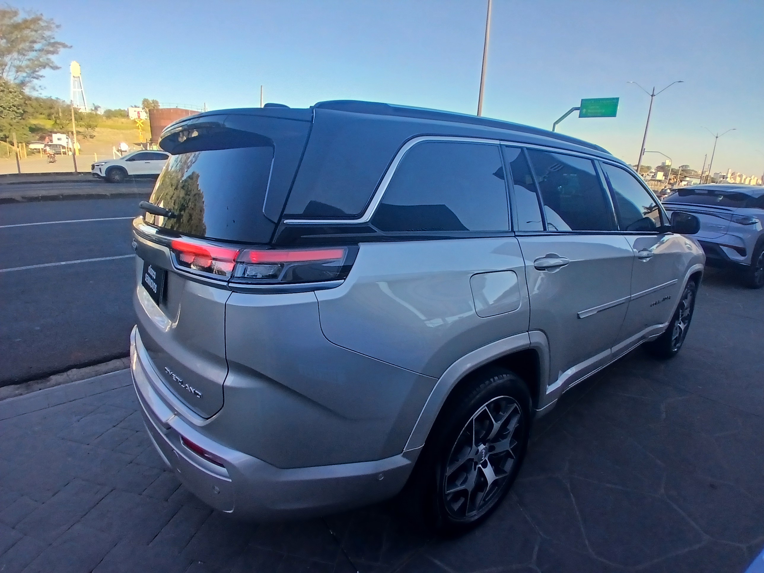 COMMANDER 1.3 T270 TURBO FLEX OVERLAND AT65