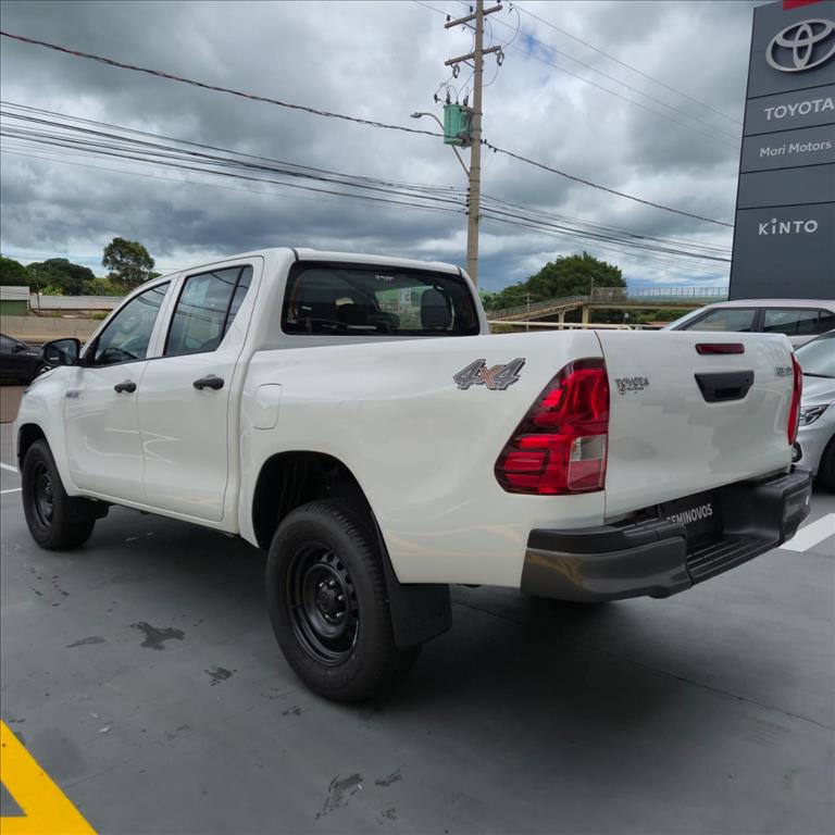 HILUX 2.8 D-4D TURBO DIESEL CD POWER PACK 4X4 AUTOMÁTICO5