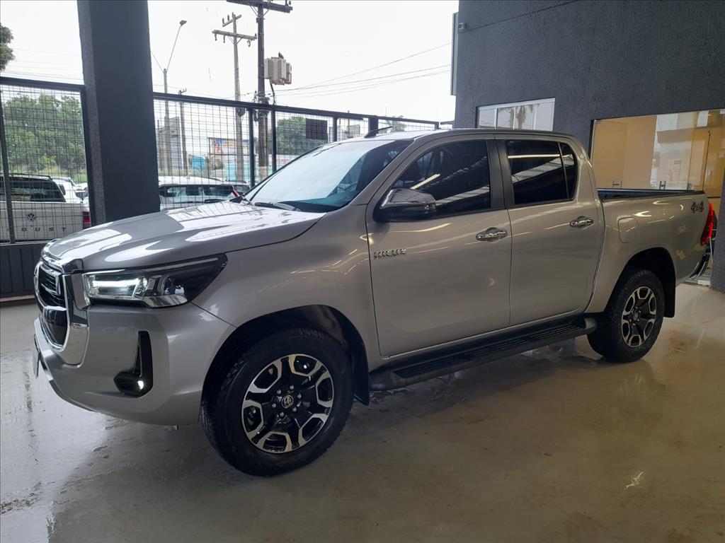 HILUX 2.8 D-4D TURBO DIESEL CD SRV 4X4 AUTOMÁTICO