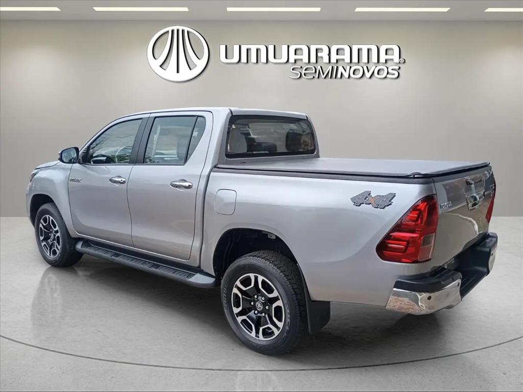 HILUX 2.8 D-4D TURBO DIESEL CD GR-S 4X4 AUTOMÁTICO4