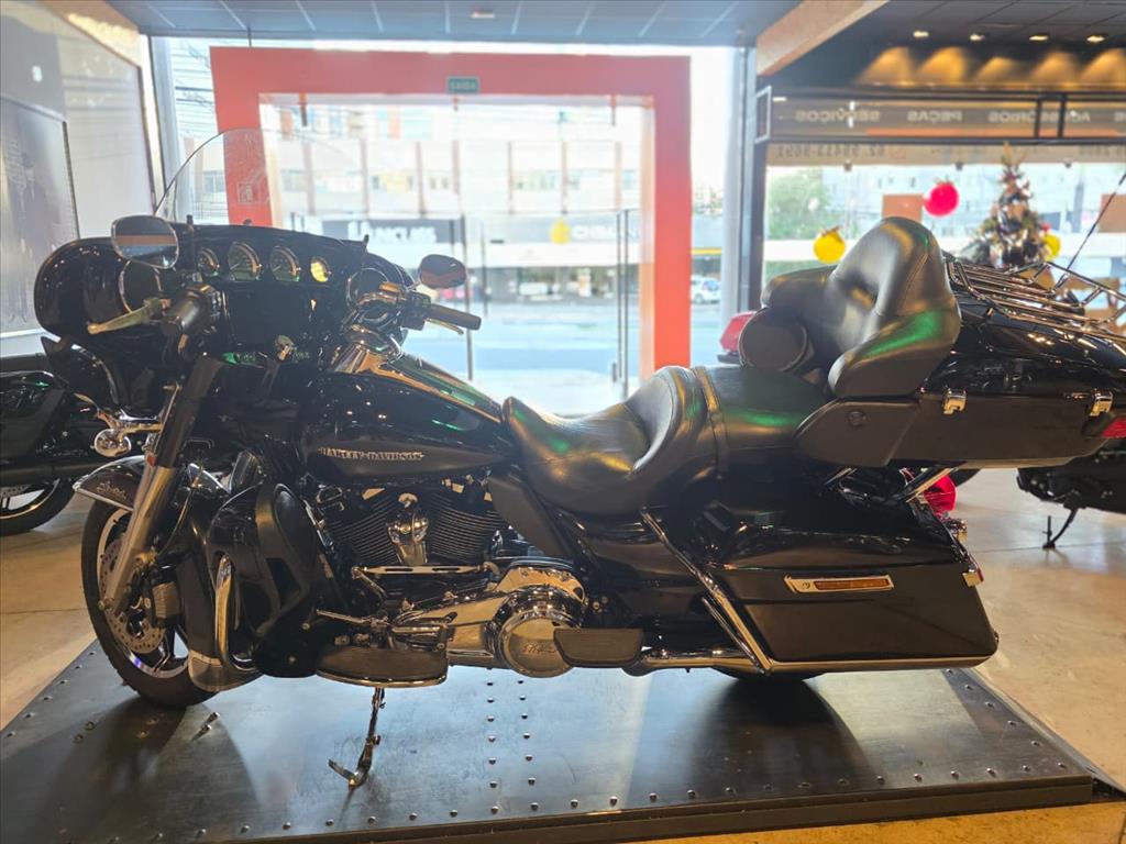 ELECTRA GLIDE ULTRA LIMITED3