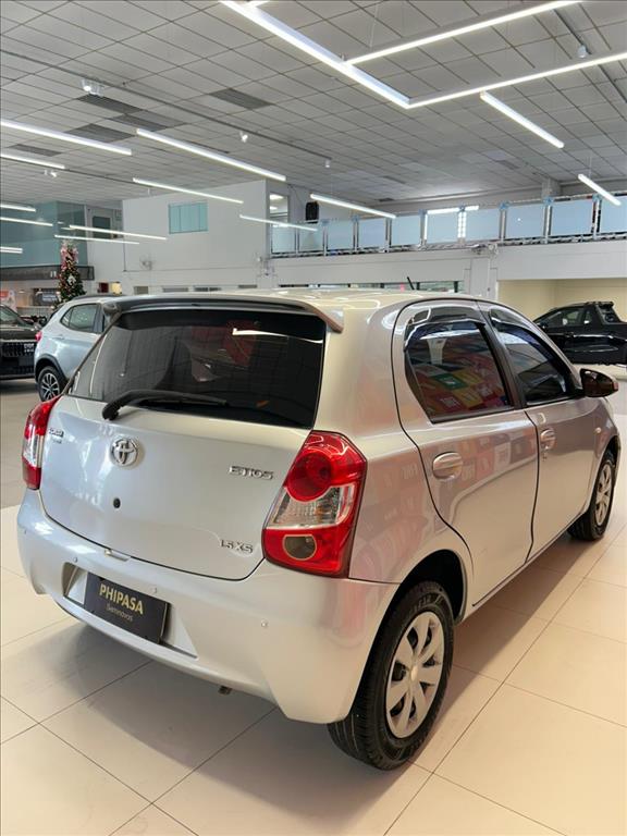 ETIOS 1.5 XS 16V FLEX 4P AUTOMÁTICO4