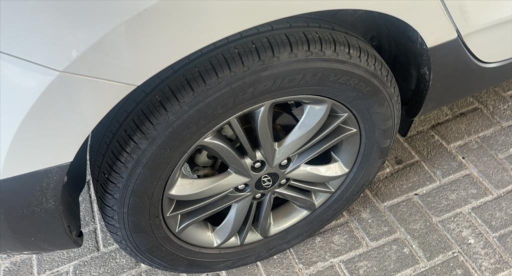 Hyundai-IX35-2.0 MPFI GL 16V FLEX 4P AUTOMÁTICO