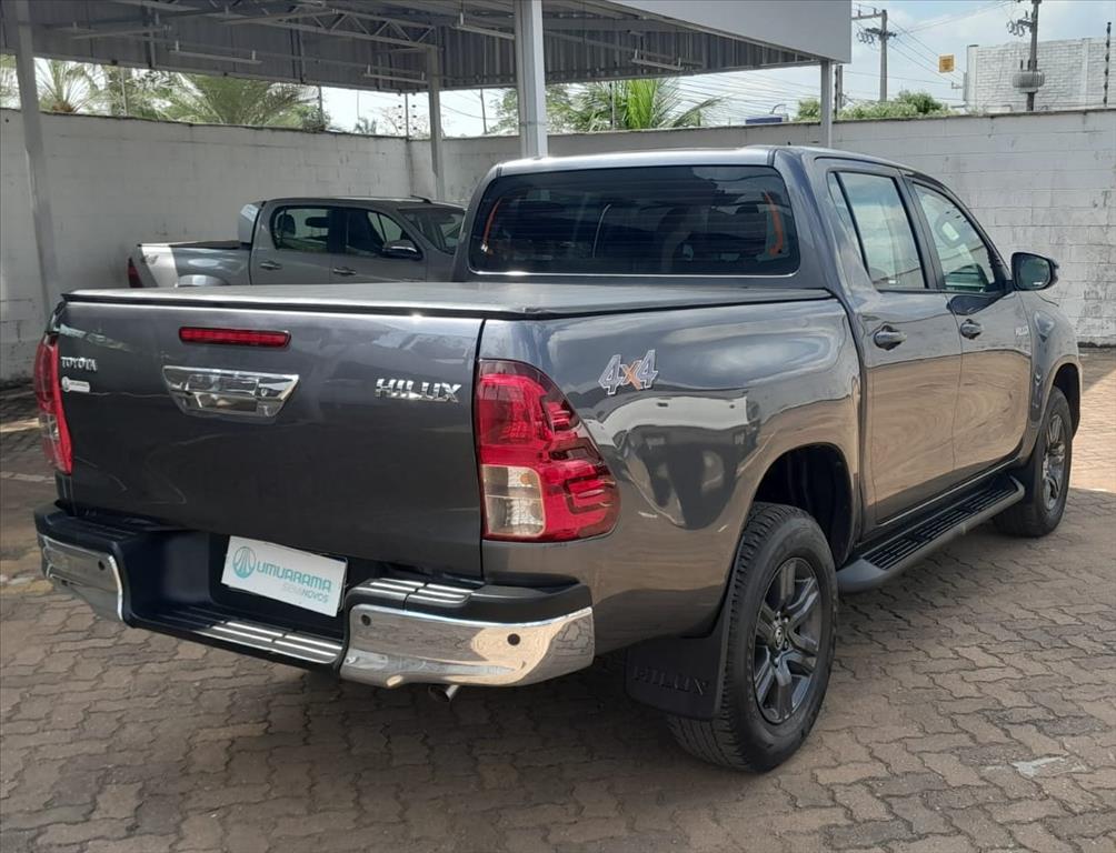 HILUX 2.8 D-4D TURBO DIESEL CD SR 4X4 AUTOMÁTICO2