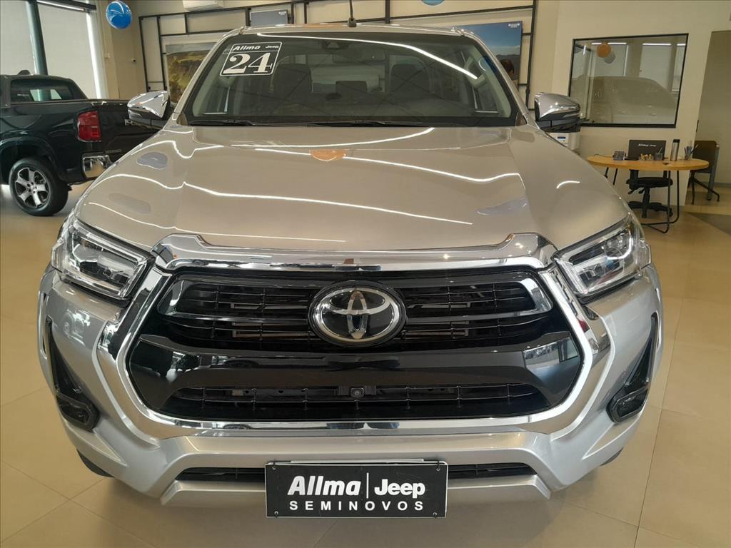HILUX 2.8 D-4D TURBO DIESEL CD SRX PLUS 4X4 AUTOMÁTICO2
