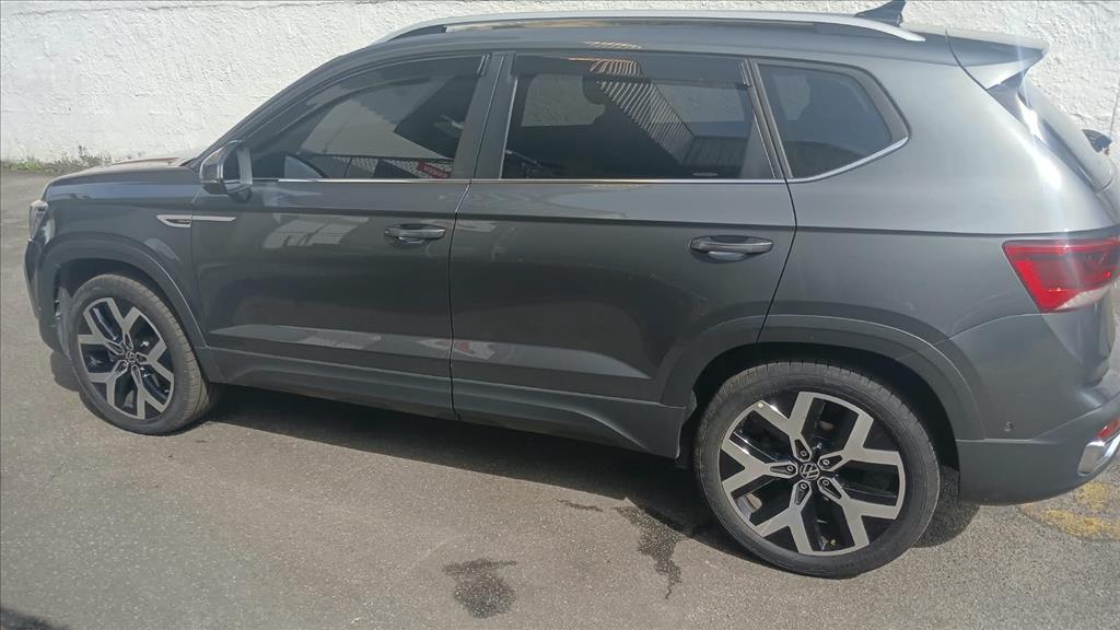TAOS 1.4 250 TSI TOTAL FLEX HIGHLINE AUTOMÁTICO4