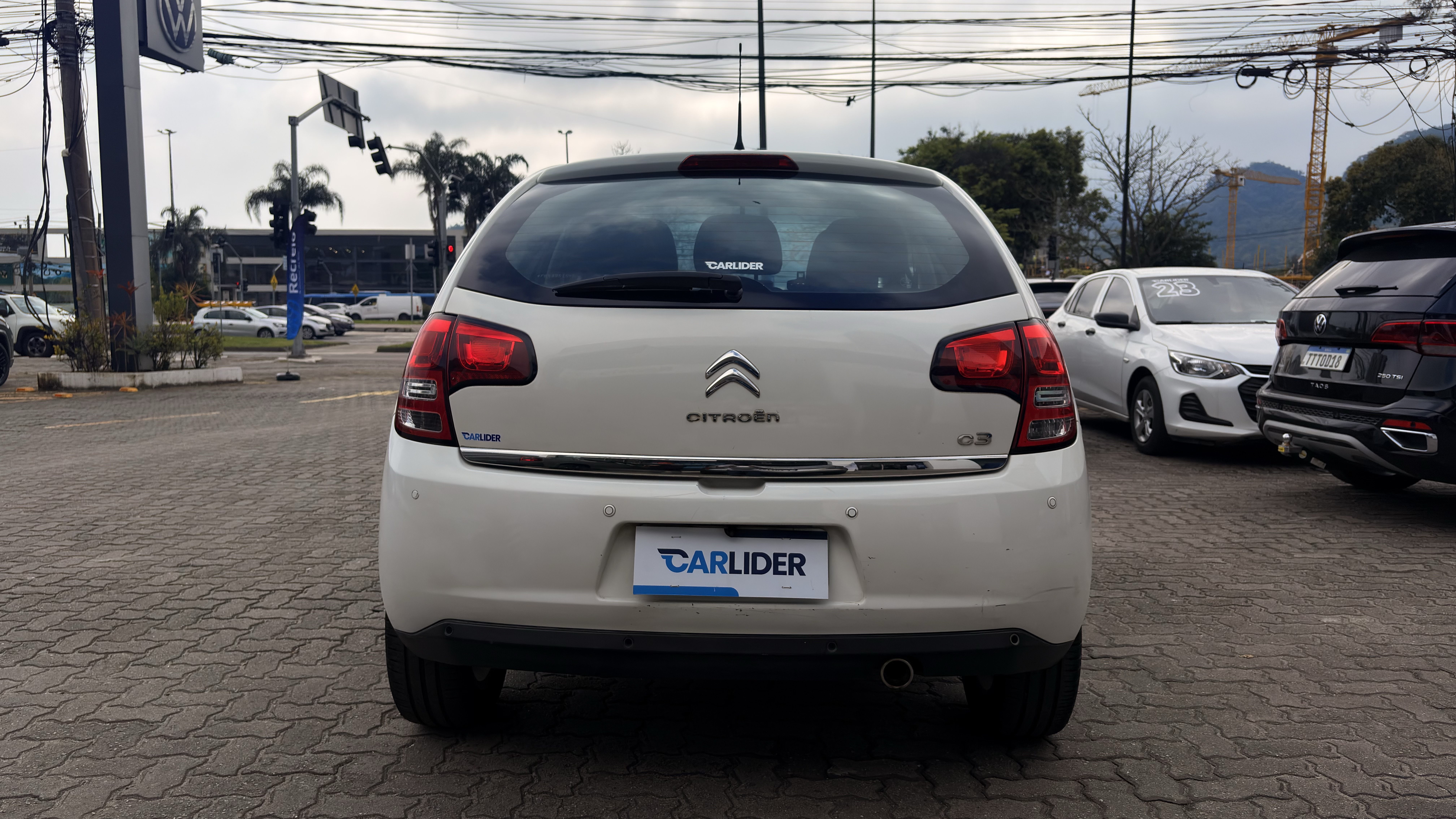C3 1.6 EXCLUSIVE 16V FLEX 4P AUTOMÁTICO3