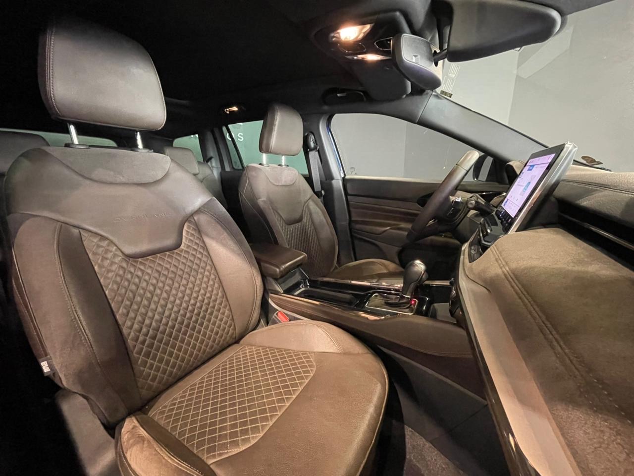 COMMANDER 1.3 T270 TURBO FLEX OVERLAND AT64