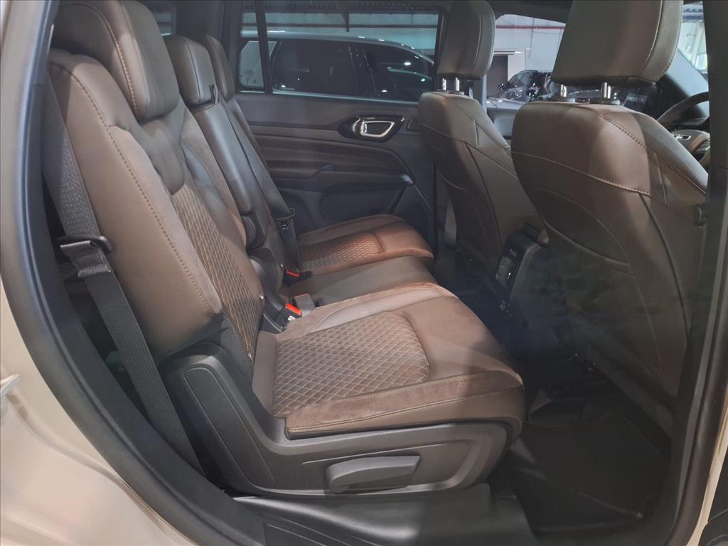 COMMANDER 2.0 HURRICANE 4 TURBO GASOLINA OVERLAND AT913