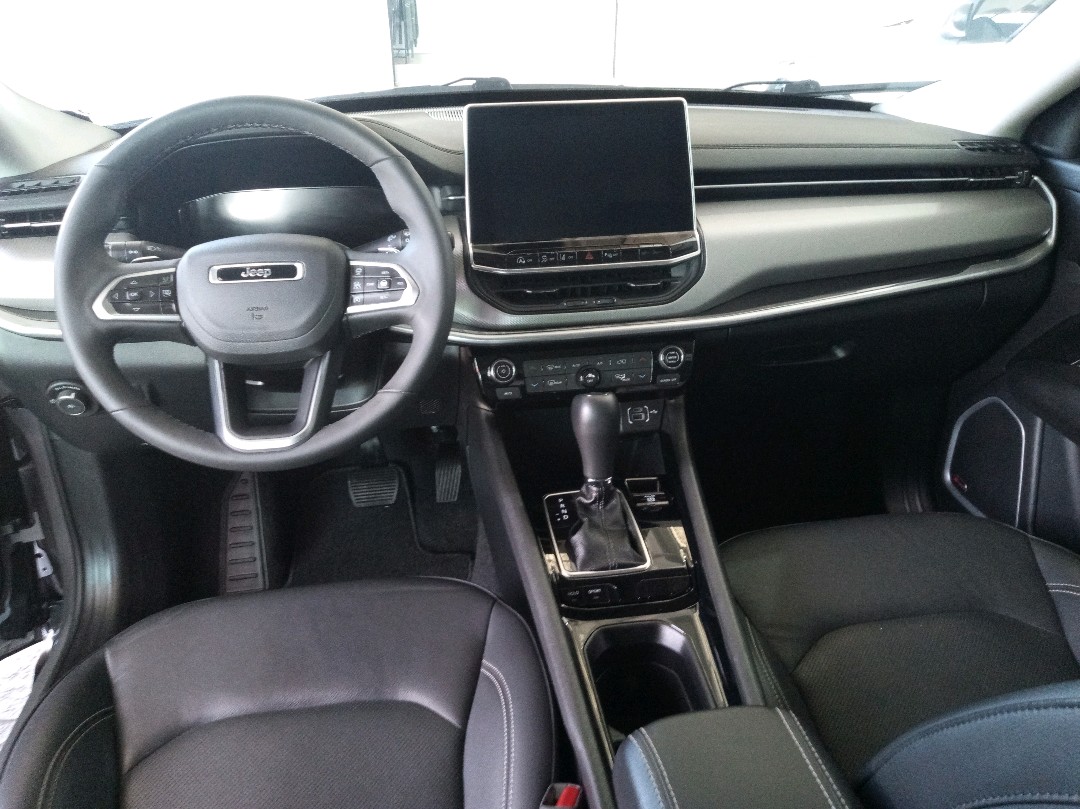 COMPASS 1.3 T270 TURBO FLEX LONGITUDE AT68