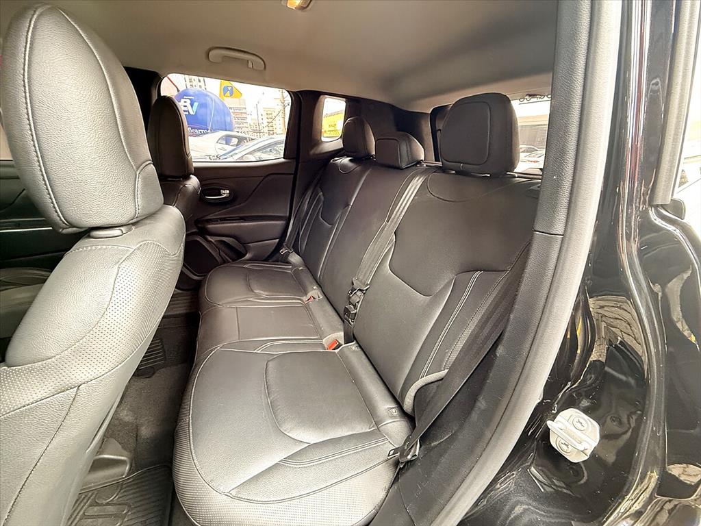 Jeep Renegade - 1.8 16V FLEX LONGITUDE 4P AUTOMÁTICO