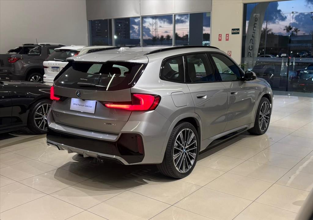 iX1 ELÉTRICO XDRIVE30 M SPORT7