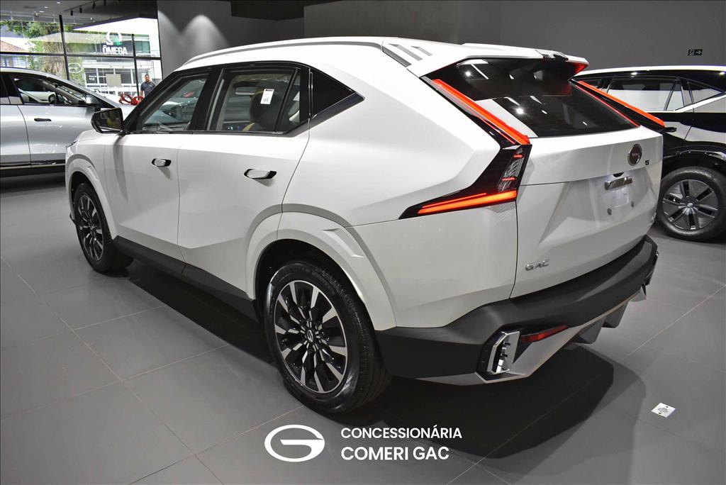 GS4 2.0 HEV ELITE AUTOMÁTICO3